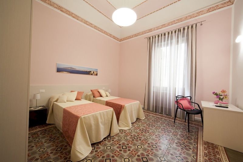 BelleEpoque BnB camera Tiffany